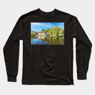 Des Res at Mill End Long Sleeve T-Shirt